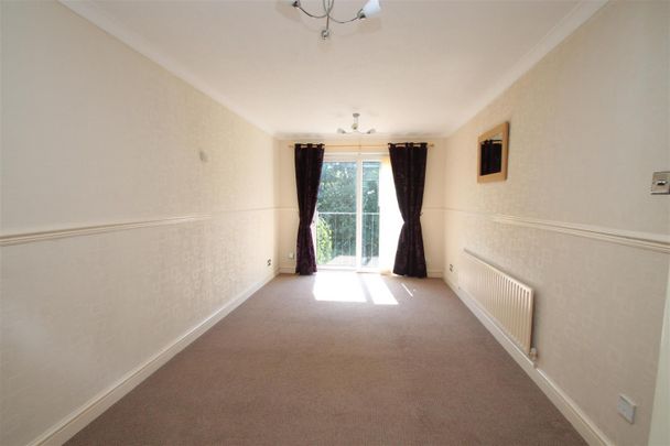 1 bedroom Flat To Let - Photo 1