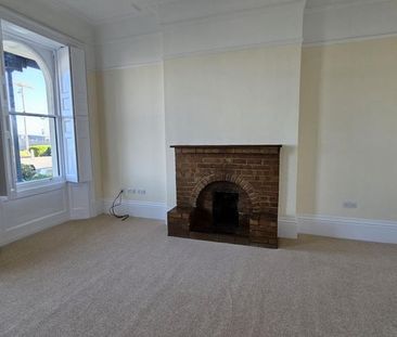 5 bedroom apartment to rent - Photo 4