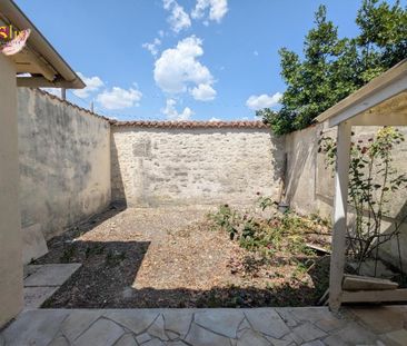Location Maison 7 pièces 69m² COGNAC 16100 - Photo 6