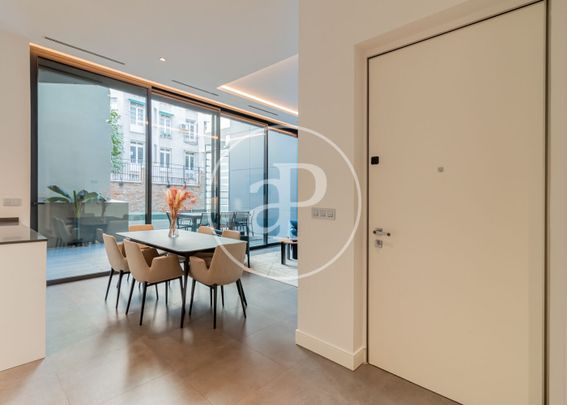 Flat for rent in Recoletos (Madrid) - Photo 1