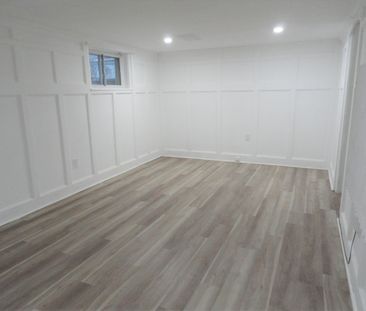 For Lease - 328 Linsmore Crescent Unit# (lower level), Toronto, Ont... - Photo 1