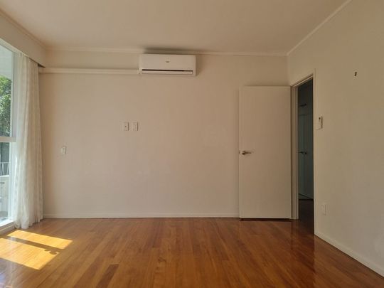 FULLY RENOVATED 3brm STUNNER IN EPSOM, DGZ, UNI - Photo 1