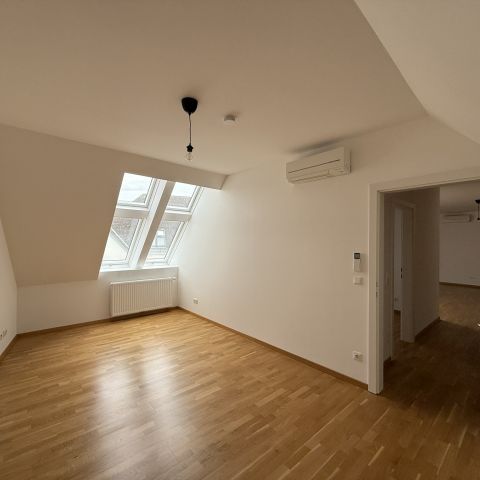 KREMS-Zentrum, 3-Zimmer Dachgeschosswohnung mit Lift und Klima-Anlage - Foto 1