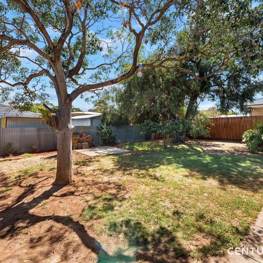 22 Edmund Street, Christie Downs SA 5164 - House For Rent | Domain - Photo 1