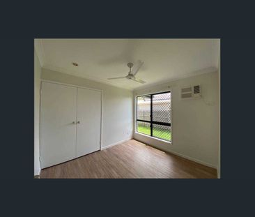 Spacious & Modern 4-Bedroom Family Home in Kirwan - Photo 4