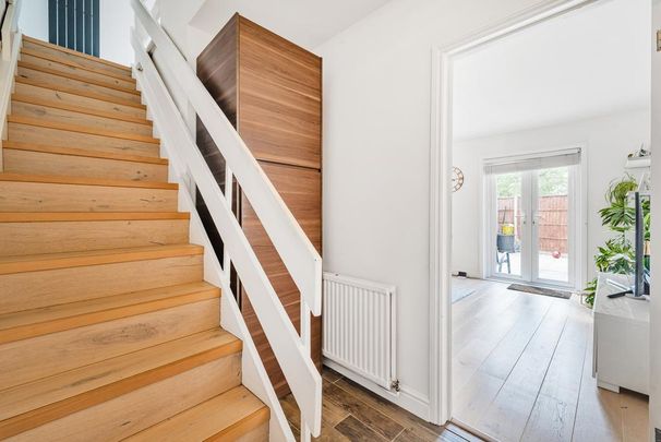 3 bedroom semi-detached house to rent - Photo 1