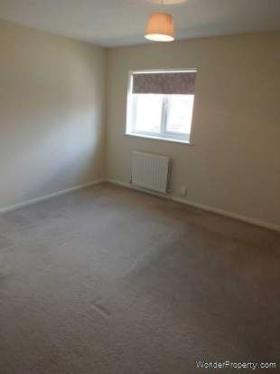 2 bedroom property to rent in St Neots - Photo 4