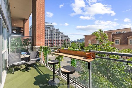 Zip Condos and Lofts , #210 - Photo 3