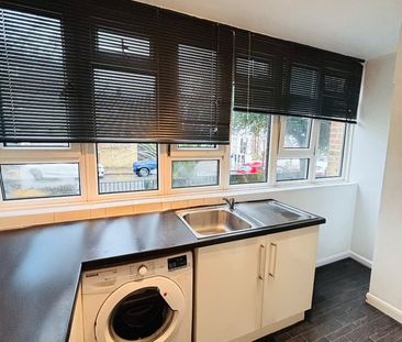 Room in a Shared Flat, With Communal Garden And Bike Storag, W9 - Photo 4