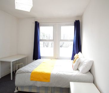 Room in a Shared Flat, West Kensington Mansions, W14 - Photo 2