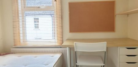 4 Bed - St Nicholas Street â€“ 4 Bed - Photo 5