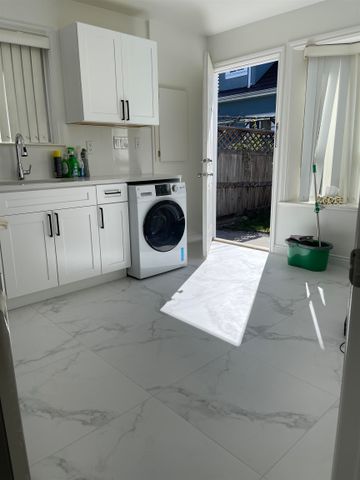 5835 Argyle Street #3, Vancouver, BC V5P3J8 - Photo 5