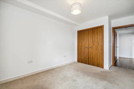 1 bedroom flat in Richmond - Photo 5