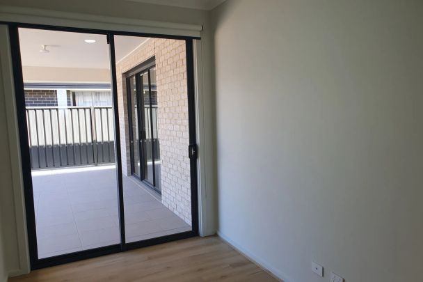 Newly Built 4–5 Bedroom Family Home with Study in Munno Para! Must See! - Photo 1
