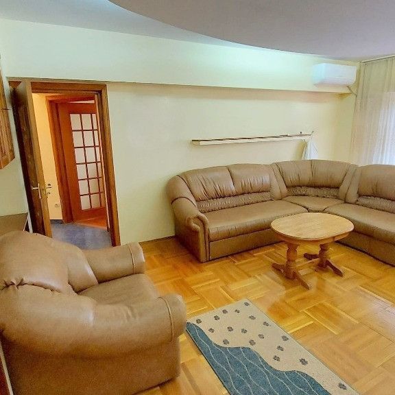 Apartament 3 camere , CENTRAL - ,INDEPENDENTEI - Photo 1