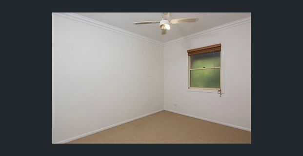 Fantastic Townhouse in a Prime Location! - Photo 1