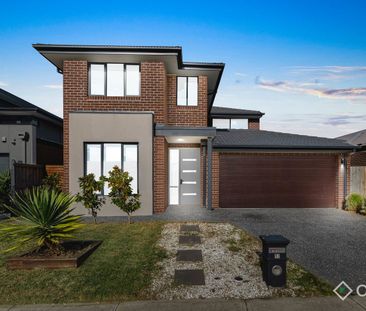 92 Fenway Boulevard, Clyde North – Luxury Living in Bloom Estate - Photo 4