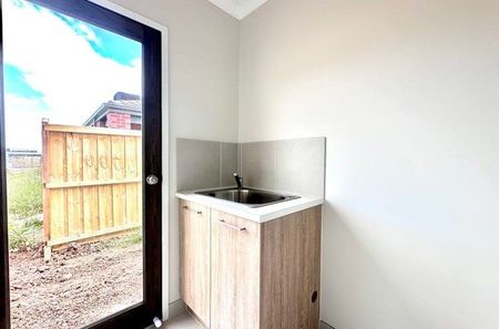 Live Where Convenience Meets Comfort! - Photo 4