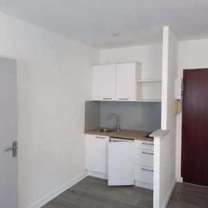Appartement - 1 pièce - 26,30 m² - Laval - Photo 2