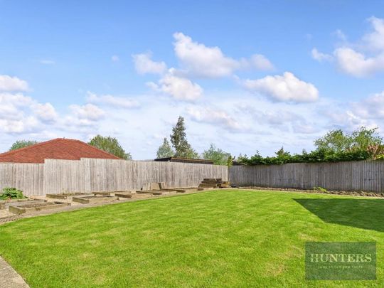 5 bedroom detached house to rent - Photo 1