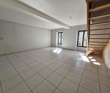 Location Appartement 4 pièces 92m² AMPUIS 69420 - Photo 6