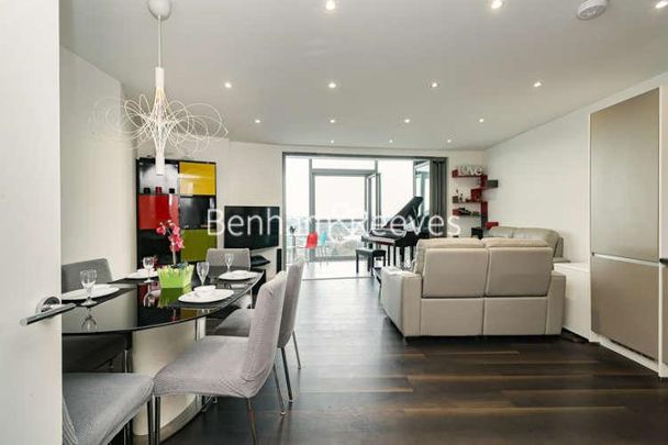 Kew Eye, Brentford, TW8 - Photo 1