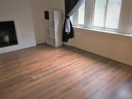 1 Bed Flat, Old Kent Road, SE1 - Photo 2