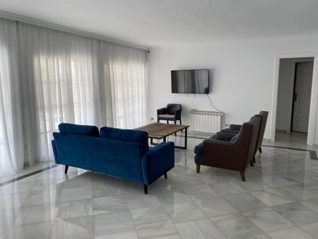 4 bedroom luxury Villa for rent in San Pedro de Alcántara, Spain - Photo 5