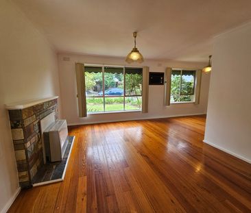81 Patrick Street, Oakleigh East VIC 3166 - House For Rent | Domain - Photo 5