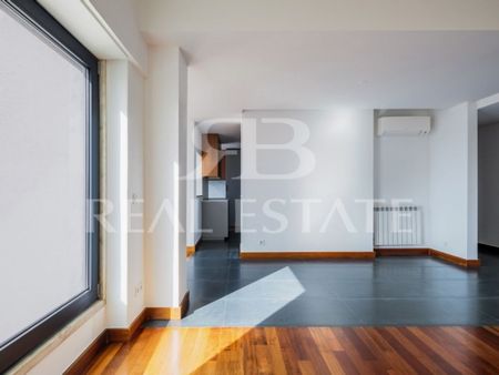 3 room luxury Apartment for rent in Lisbon - Photo 3