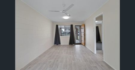Renovated Modern - 2 Bedroom Unit ! - Photo 2