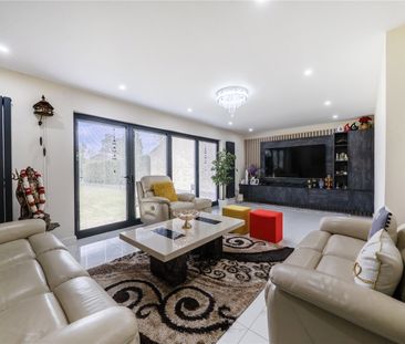 Arden Close, Bracknell, Berkshire, RG12 - Photo 2