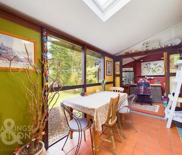 4 bedroom semi-detached house to rent - Photo 5