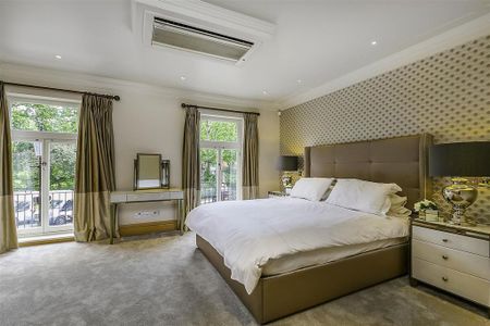 4 bedroom flat to rent - Photo 4