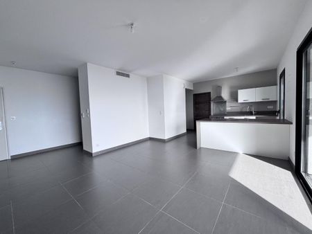 Location appartement à Bastia - Photo 2