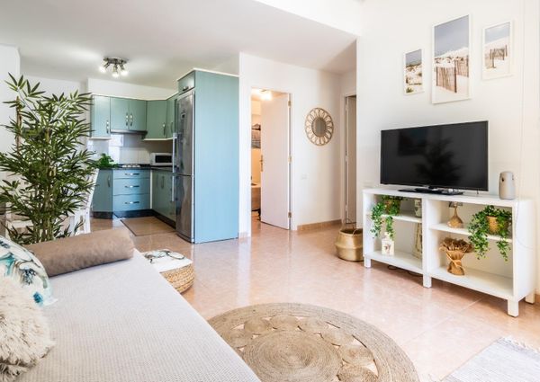 ALQUILER TEMPORAL EN LOS CRISTIANOS. DISPONIBLE ÚNICAMENTE LOS MESES DE MARZO A SEPTIEMBRE – 0067-03995