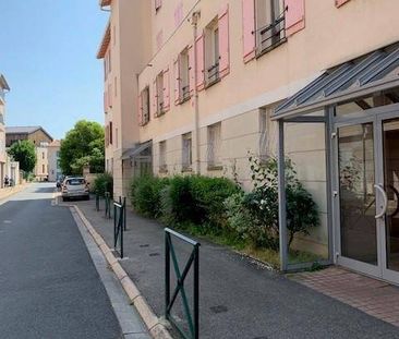 Location appartement récent 3 pièces 74 m² à Condrieu (69420) 4 - Photo 6