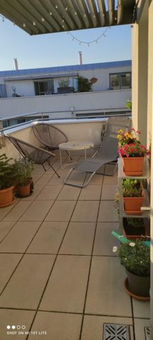 Sonnige 20m² WEST-TERRASSE ++ Grenze 5. & 6. Bezirk ++ U4 Nähe - Photo 3