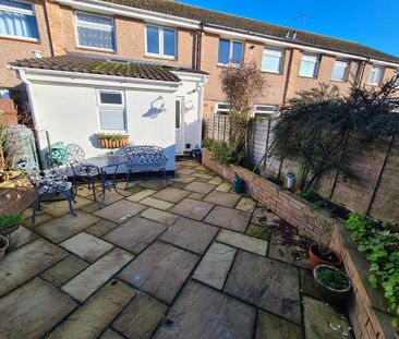 3 bedroom terraced house to rent - Photo 2