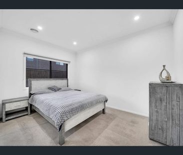 For Lease - Light‑Filled, Modern Family Home with Jubilee Benefits - Photo 5
