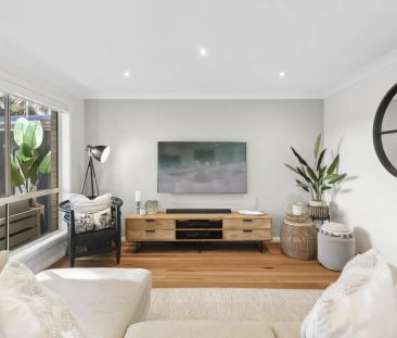 Stunning Family Entertainer with Sought-After Plateau Address - Photo 5