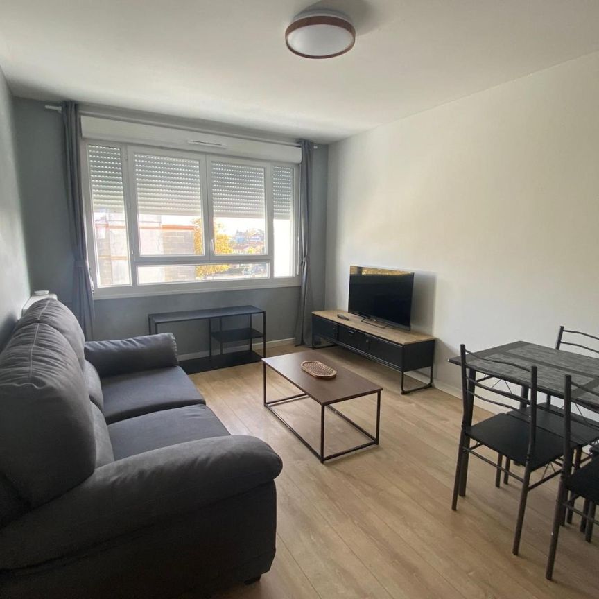 Location Appartement 2 pièces 38m² PESSAC 33600 - Photo 1