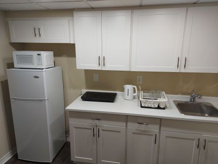 For Lease - 52 Bay Hill Drive, Vaughan, Ontario - Photo 4