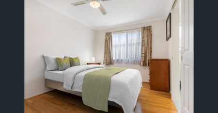 Large free-standing 3 bedroom home in quiet complex minutes to Caloundra CBD - Photo 4