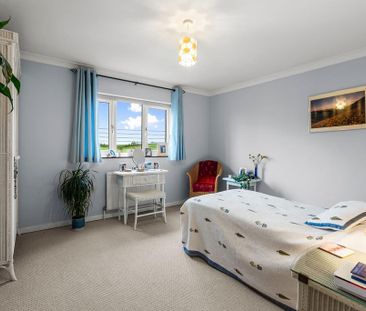 4 bedroom detached house to rent - Photo 3