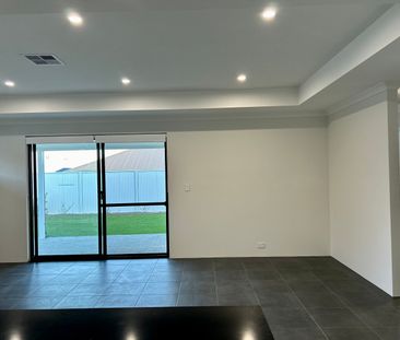 13 Binningup Tce, Eglinton WA 6034 - House For Rent | Domain - Photo 2