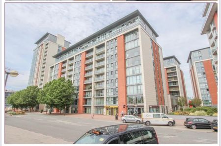 1 Bed Flat, Adriatic Apartments, E16 - Photo 2