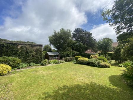 Blackbrook Drive, Lodge Moor, Sheffield - Photo 5