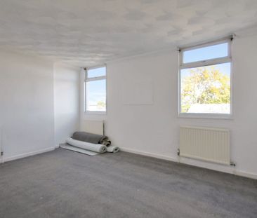 The Glebe, Halton Brook, Runcorn, WA7 2DJ - Photo 3