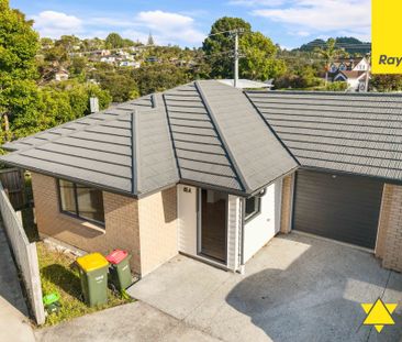 Comfort and Convenience Near Titirangi Village - Photo 3